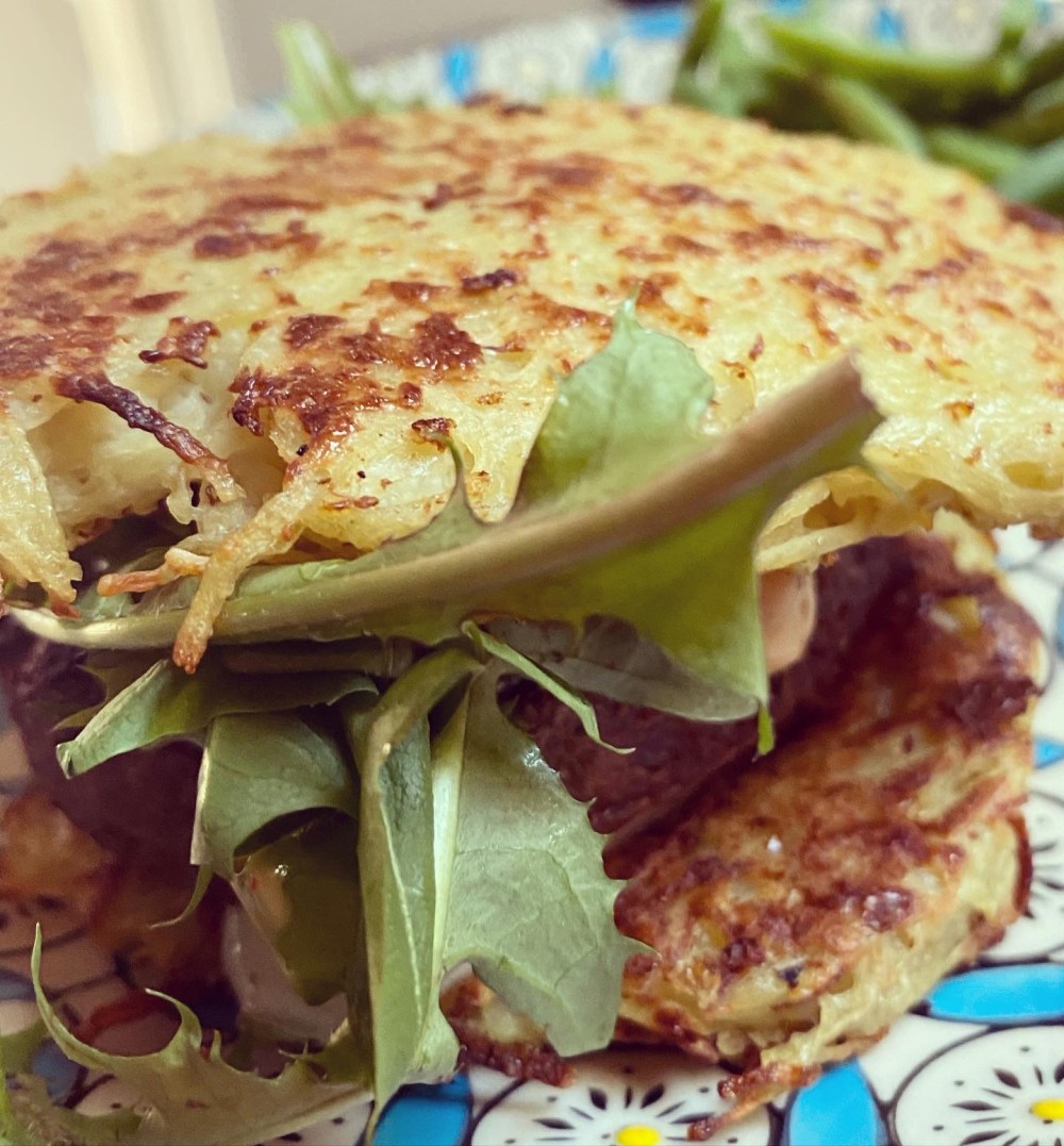 02159506-77CE-49E2-B8A7-D53F562FE5EF